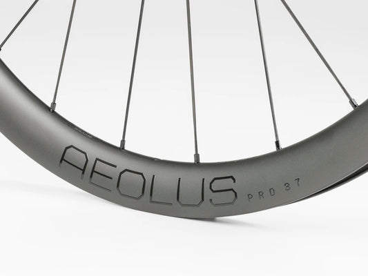 Bontrager Aeolus Pro 37 TLR Disc Etukiekko