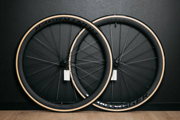 Bontrager Aeolus Pro 37 TLR Disc Kiekkosetti